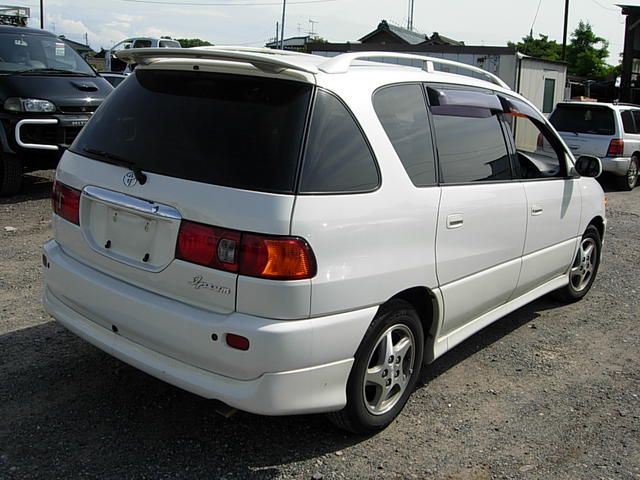 1999 Toyota Ipsum