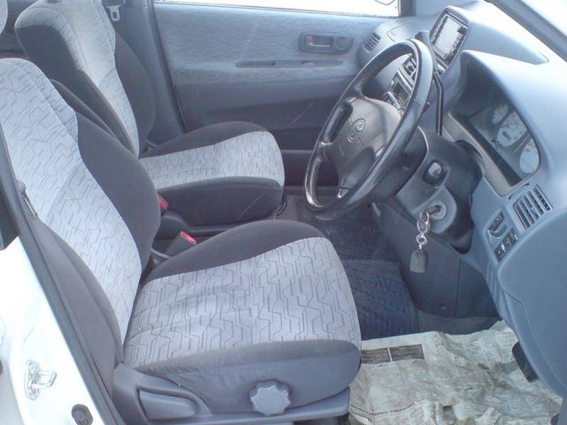 1999 Toyota Ipsum