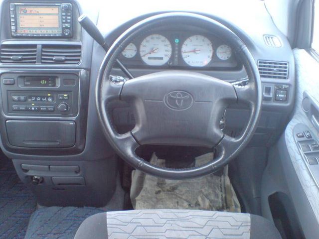 1999 Toyota Ipsum