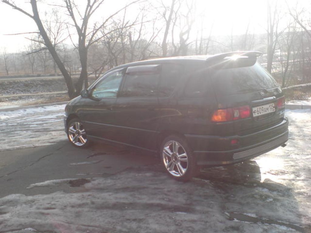 1999 Toyota Ipsum