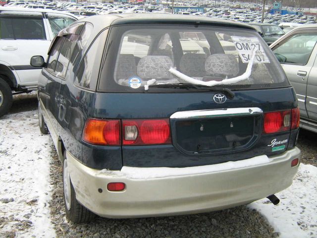 1999 Toyota Ipsum