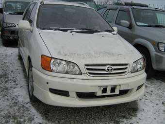 1999 Toyota Ipsum