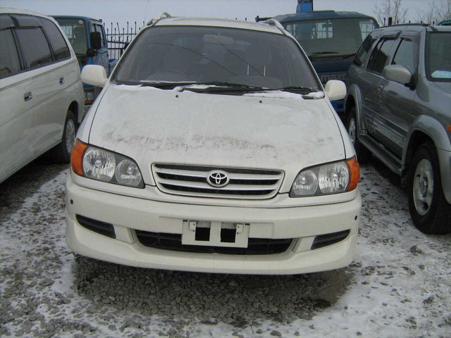 1999 Toyota Ipsum