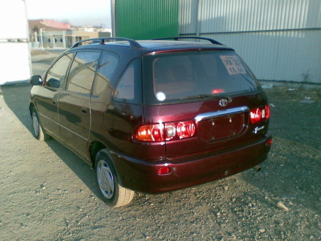 1999 Toyota Ipsum
