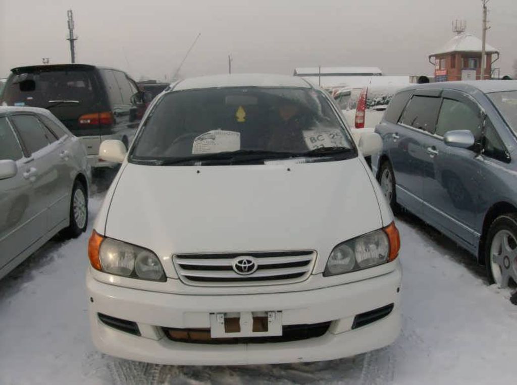 1999 Toyota Ipsum