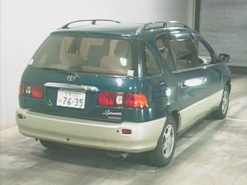 1999 Toyota Ipsum