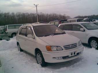 1999 Toyota Ipsum