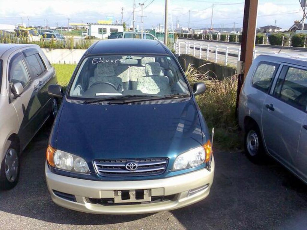 1999 Toyota Ipsum