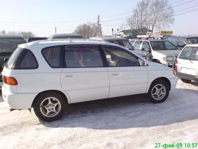 1999 Toyota Ipsum