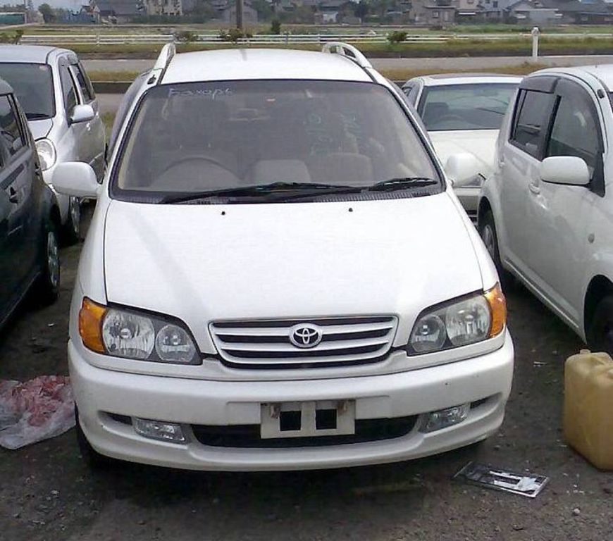 1999 Toyota Ipsum