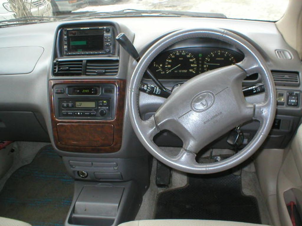 1999 Toyota Ipsum