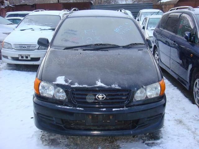 1999 Toyota Ipsum