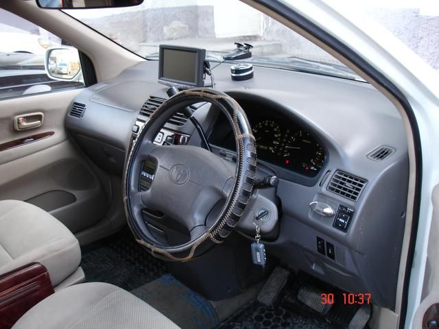 1999 Toyota Ipsum