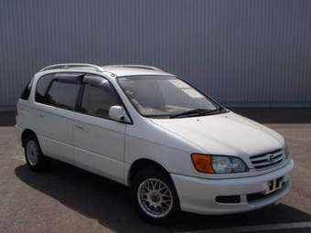 1999 Toyota Ipsum