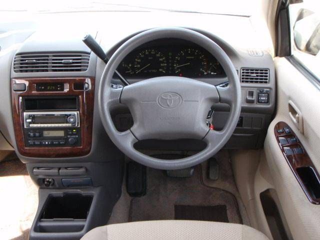 1999 Toyota Ipsum