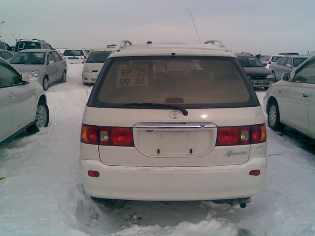 1999 Toyota Ipsum