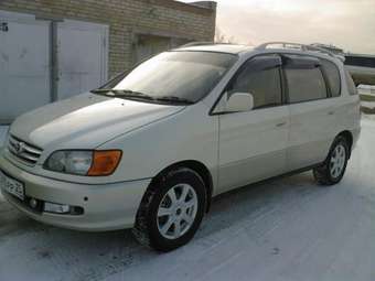 Toyota Ipsum