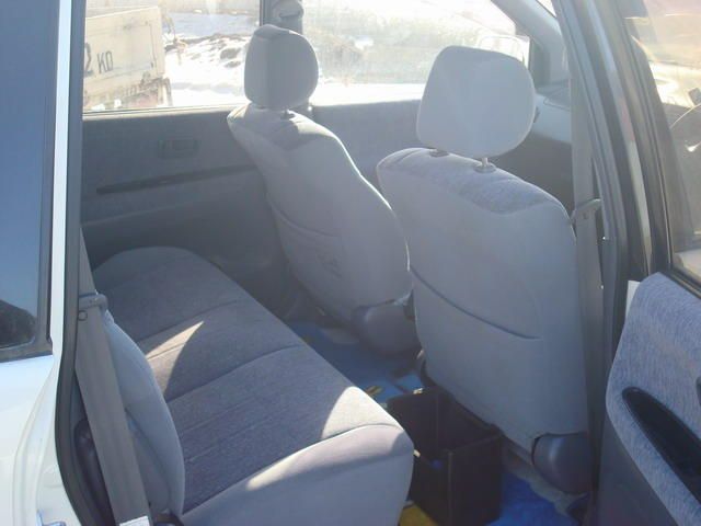 1999 Toyota Ipsum
