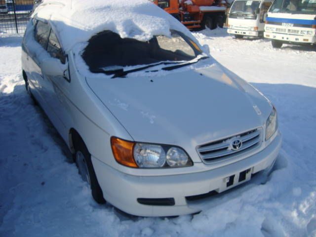 1999 Toyota Ipsum