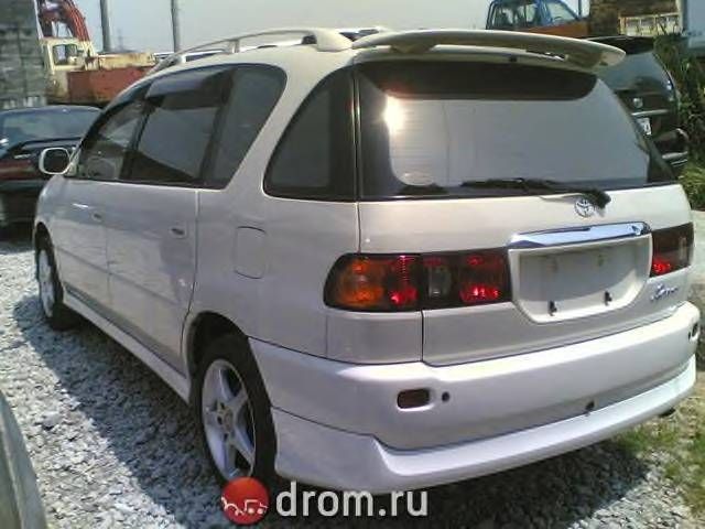 1999 Toyota Ipsum