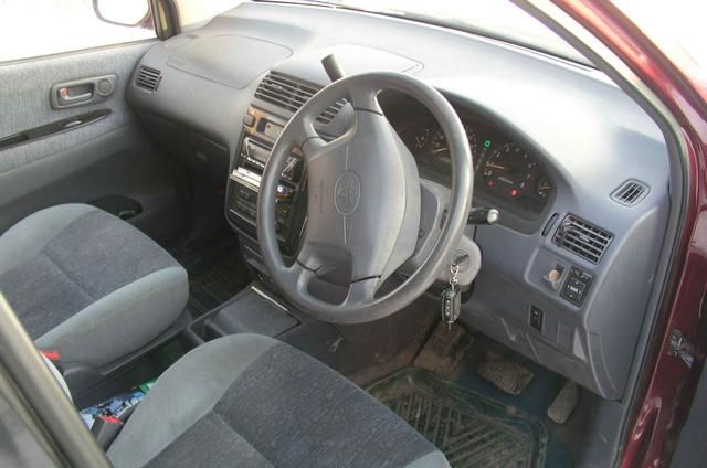 1999 Toyota Ipsum