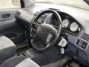 1999 Toyota Ipsum