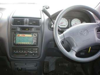 Toyota Ipsum