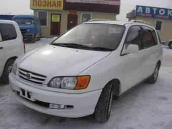 1999 Toyota Ipsum