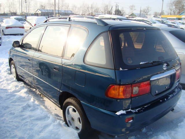 1999 Toyota Ipsum