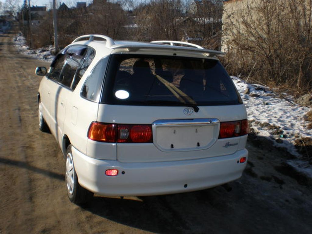 1999 Toyota Ipsum