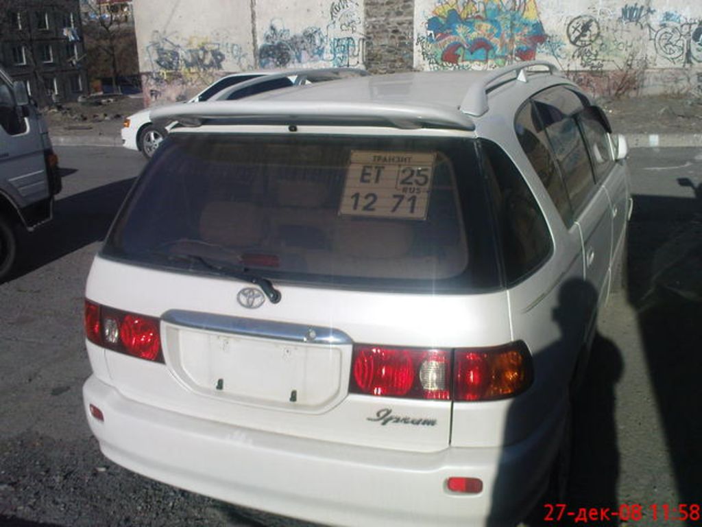1999 Toyota Ipsum