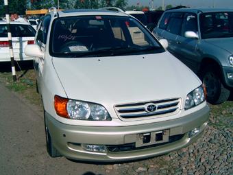 1999 Toyota Ipsum