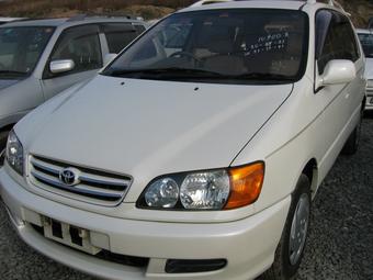 1999 Toyota Ipsum