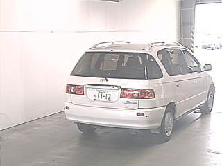 1999 Toyota Ipsum Pictures