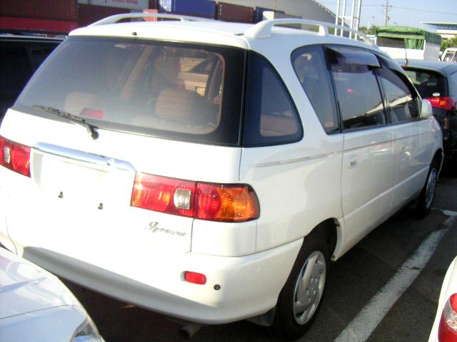 1999 Toyota Ipsum Wallpapers