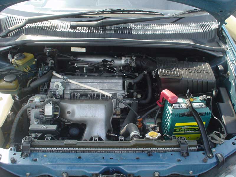 1999 Toyota Ipsum Pictures