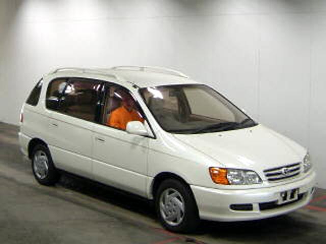 1999 Toyota Ipsum Images