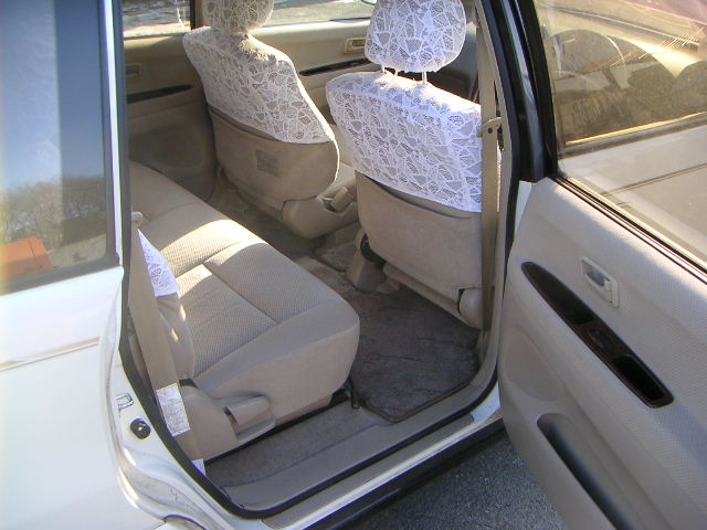 1999 Toyota Ipsum Pictures