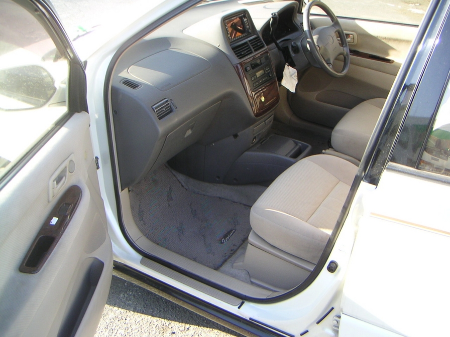 1999 Toyota Ipsum For Sale