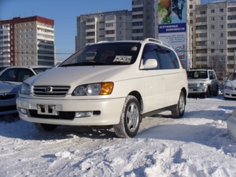 1999 Toyota Ipsum