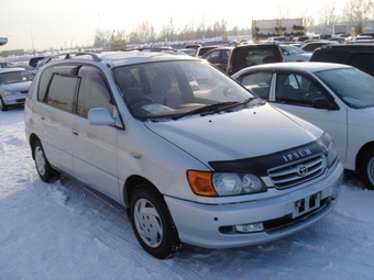 1999 Toyota Ipsum