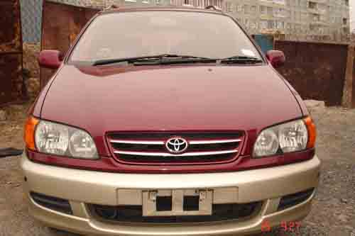 1999 Toyota Ipsum Photos