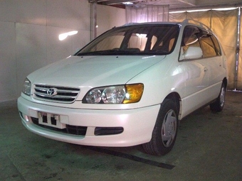 Toyota Ipsum