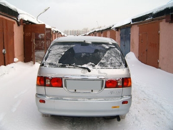 Toyota Ipsum