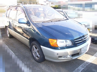 2000 Toyota Ipsum