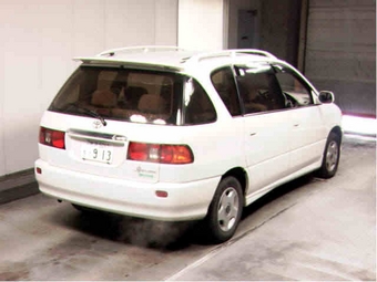 Toyota Ipsum