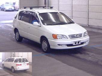 2000 Toyota Ipsum