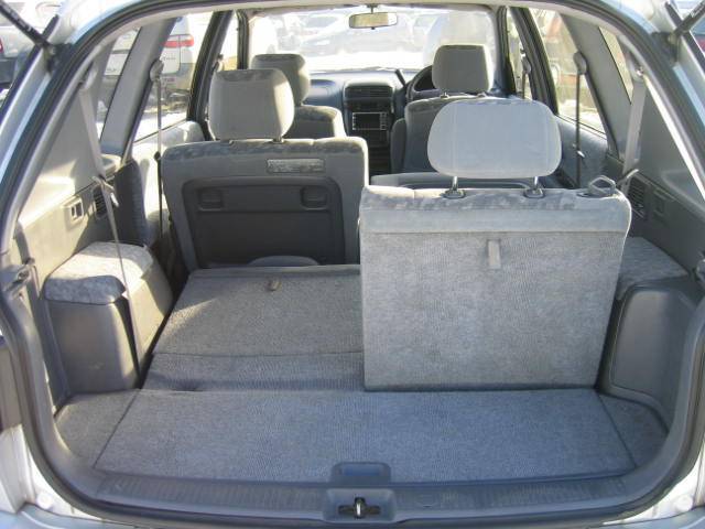 2000 Toyota Ipsum