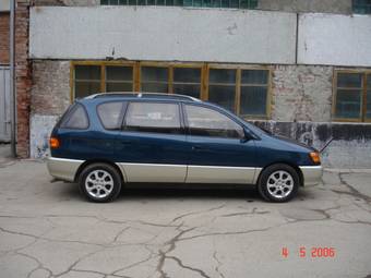 Toyota Ipsum
