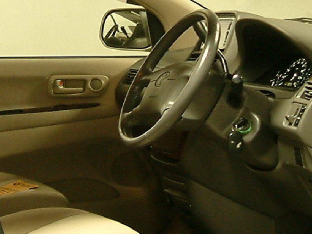 2000 Toyota Ipsum